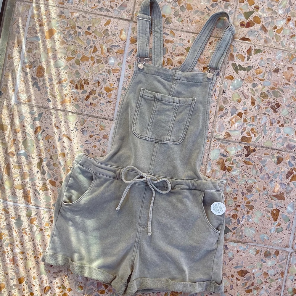 NWT Wallflower Sage Green Comfy Lounge Short Overalls - Picture 2 of 2